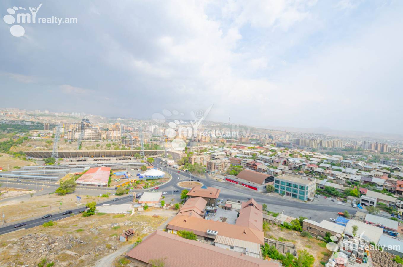 3 սենյականոց բնակարան  Ծիծեռնակաբերդի խճուղի, Կենտրոն Երևան, 139333