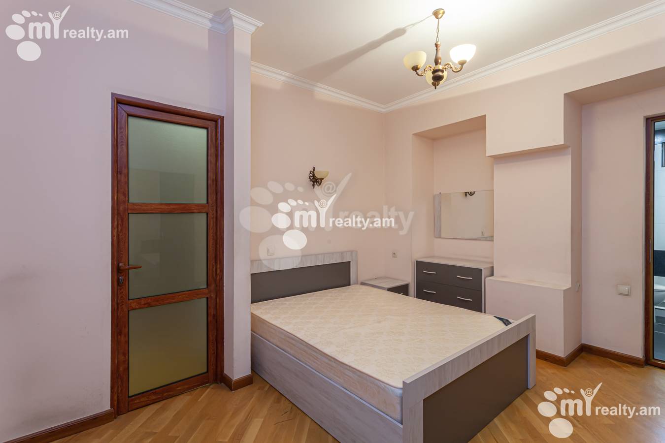 Купить 2 комнатную квартиру Маштоца пр, Центр Ереван, 150719