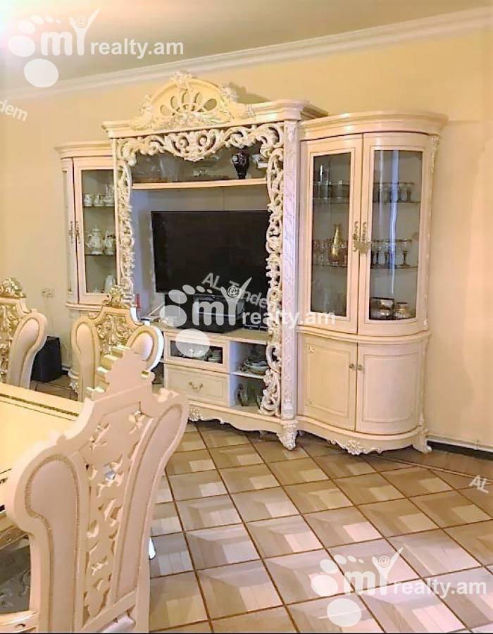 4 bedroom apartment for rent Abovyan St, Center Yerevan, 123258