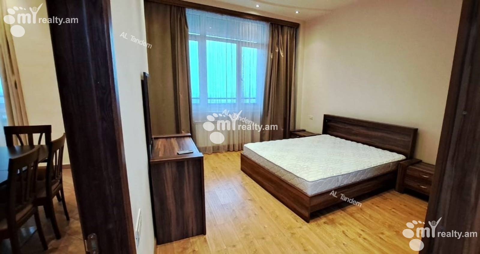 4 bedroom apartment for sale Dzorap St, Center Yerevan, 154386