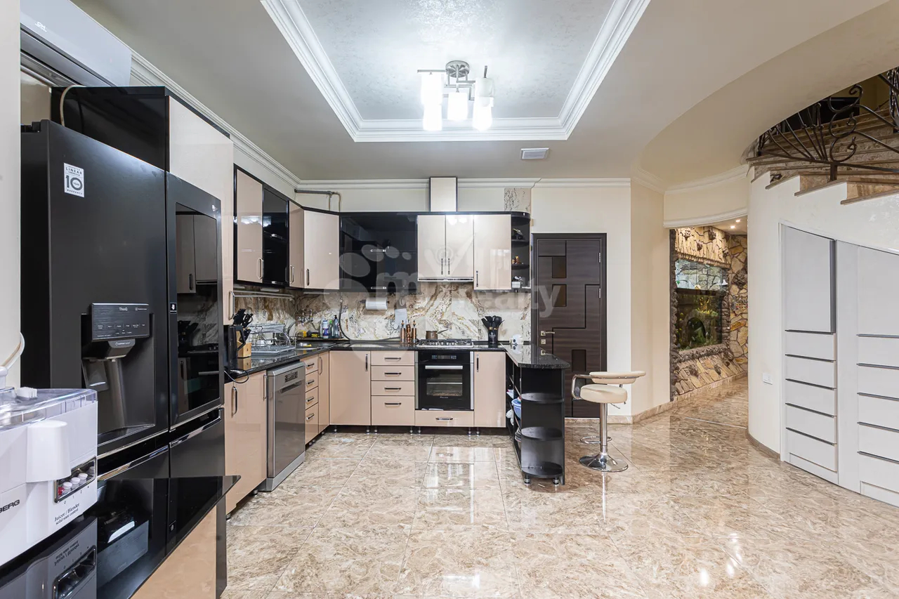 House for sale Duryan disrtict, Avan Yerevan, 160109