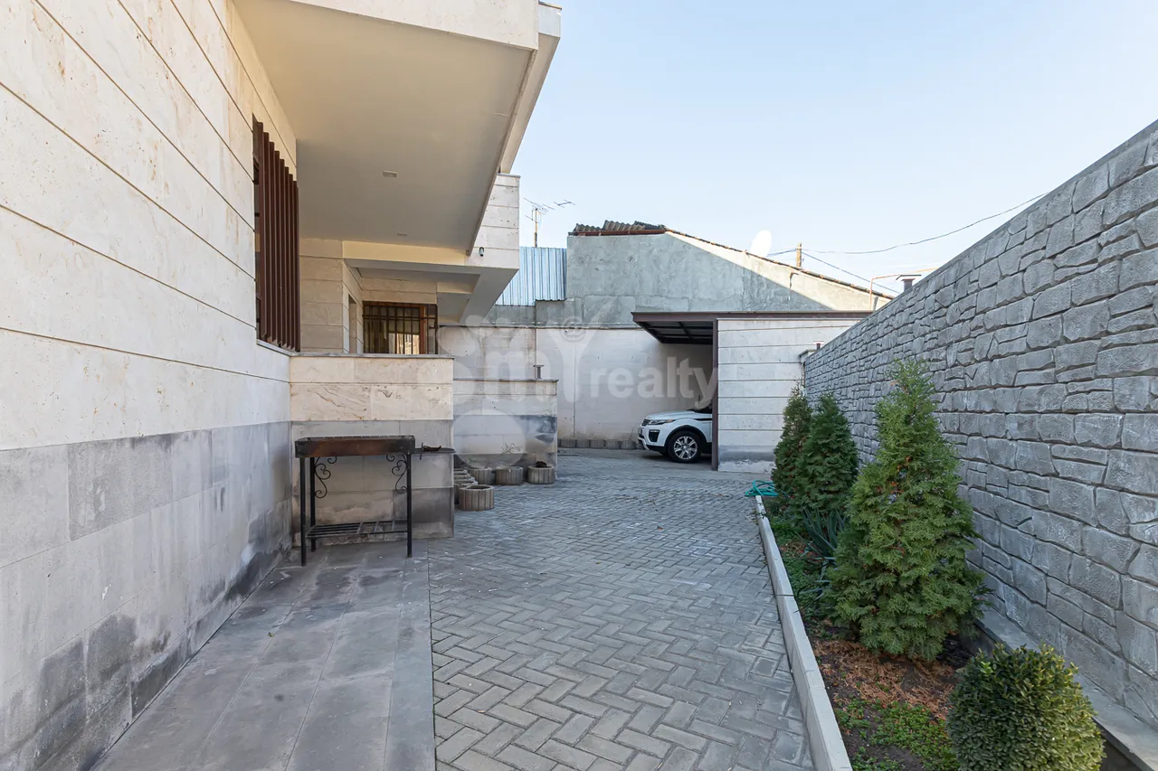 Առանձնատուն  Լուսինյանց փող., Կենտրոն Երևան, 157388