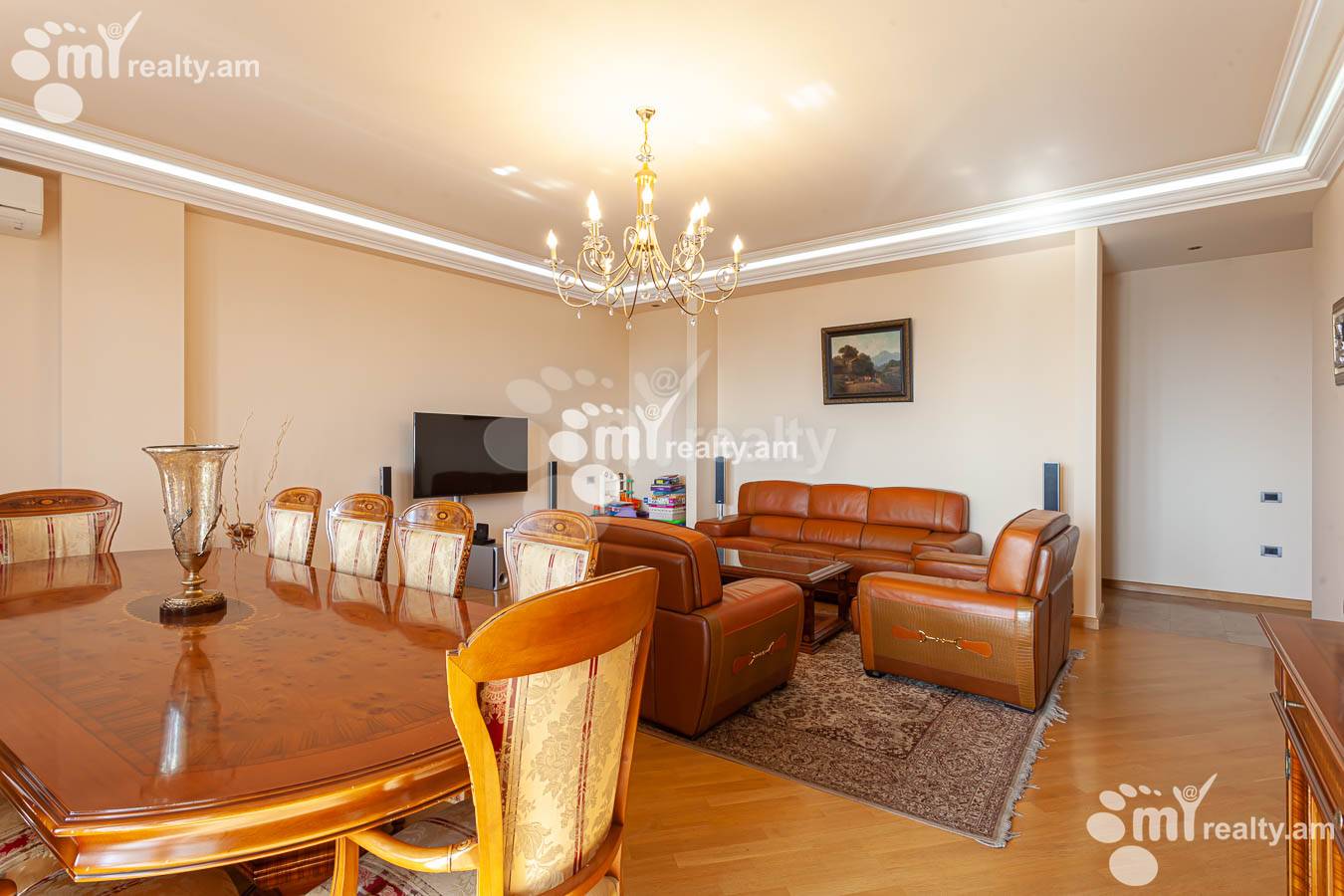 4 bedroom apartment for sale خیابان آنتارایین, مرکز شهر ایروان, 153628