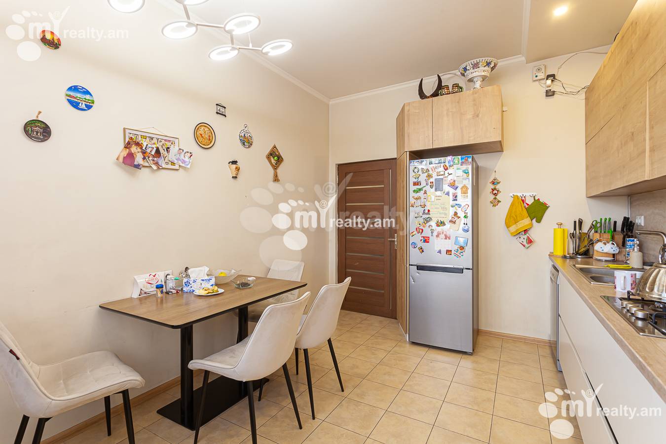 3 սենյականոց բնակարան  Սևակի փող, Քանաքեռ-Զեյթուն Երևան, 151537