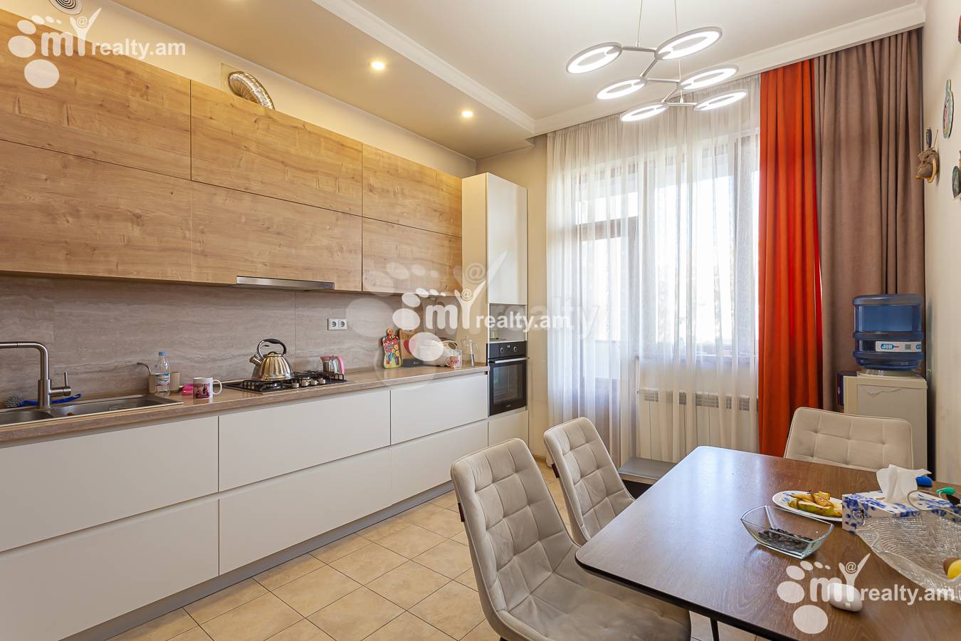 3 սենյականոց բնակարան  Սևակի փող, Քանաքեռ-Զեյթուն Երևան, 151537