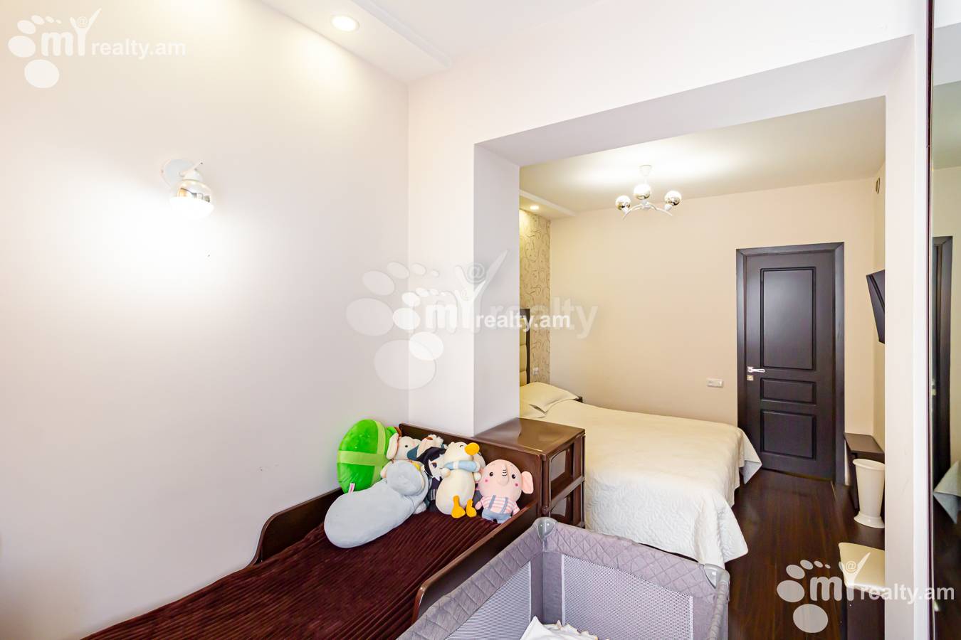 2 bedroom apartment for sale خیابان واهر. پاپازیان, عربگیر ایروان, 151424