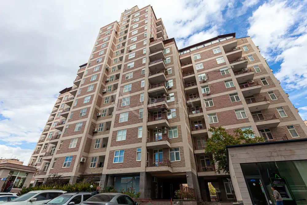 norakaruyc-bnakaran/3-senyakanoc/Rostom+St/Center/Yerevan