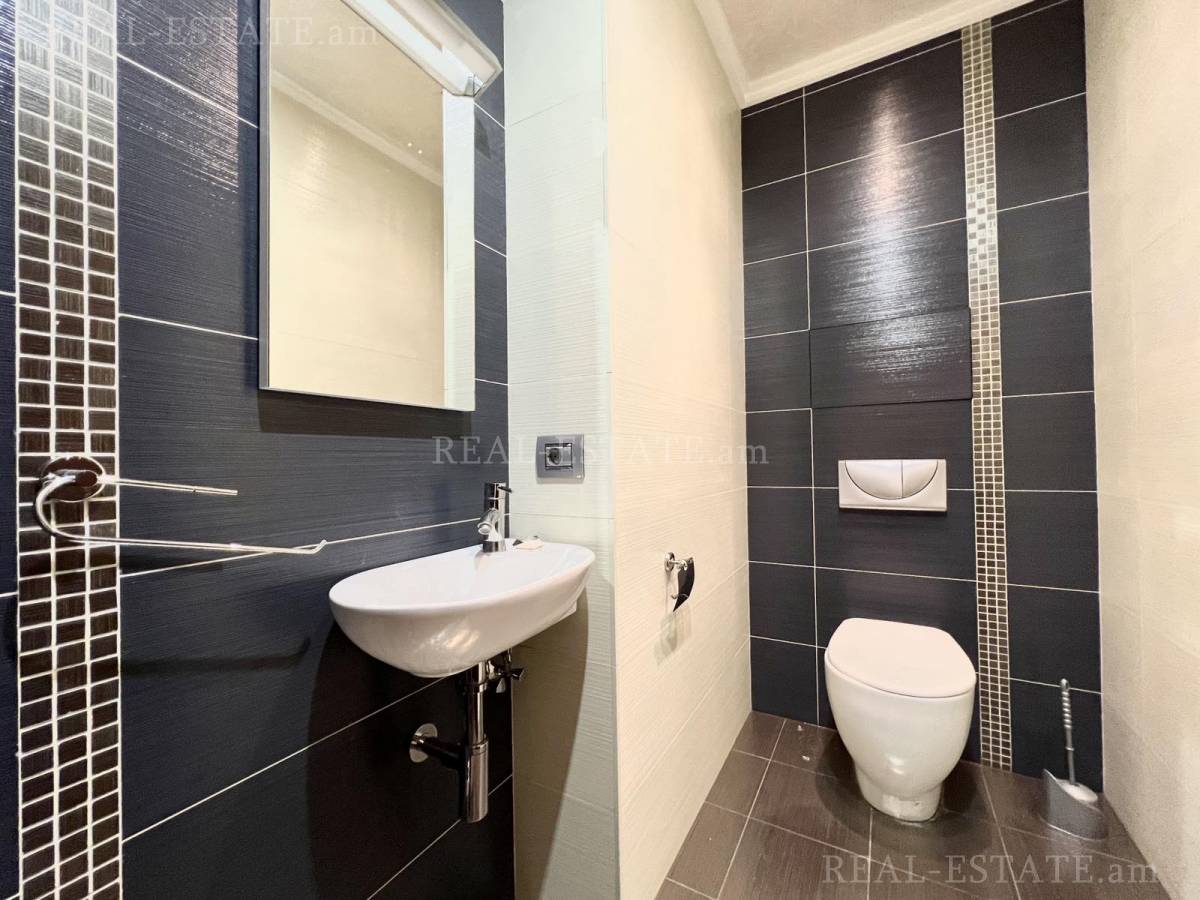 3 bedroom apartment for rent Northern(Hyusisayin)  Ave, Center Yerevan, 128767