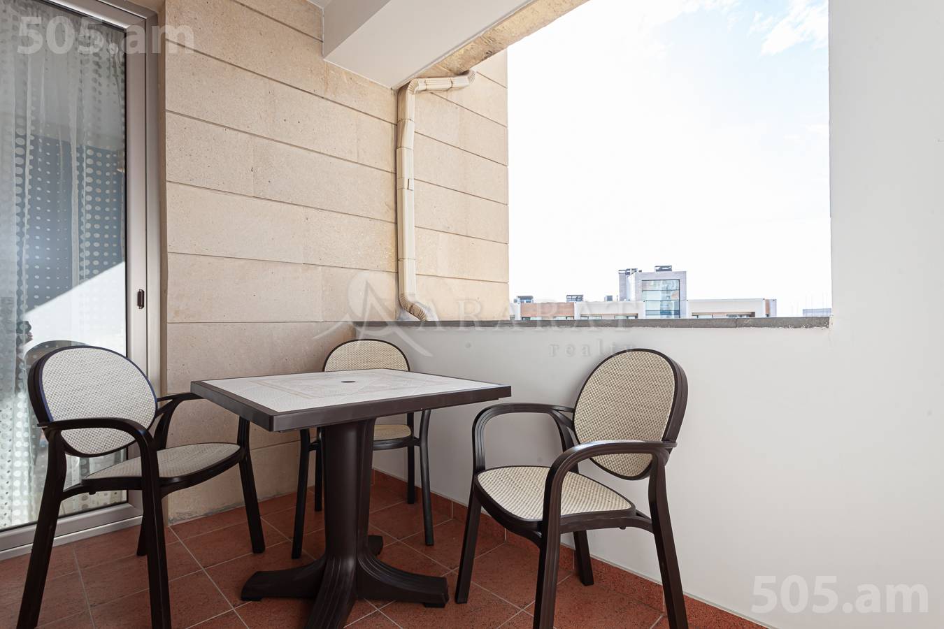 4 սենյականոց բնակարան  Անտառային փող, Կենտրոն Երևան, 154416