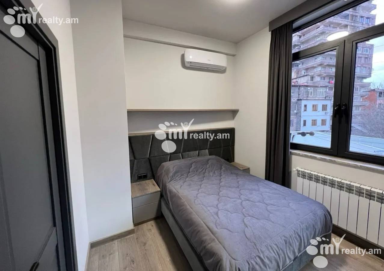 4 bedroom apartment for rent خیابان ماشتوتس, مرکز شهر ایروان, 156286