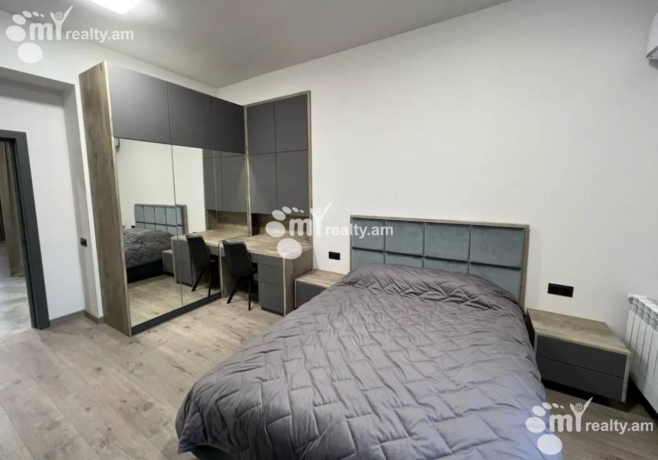 4 bedroom apartment for rent خیابان ماشتوتس, مرکز شهر ایروان, 156286