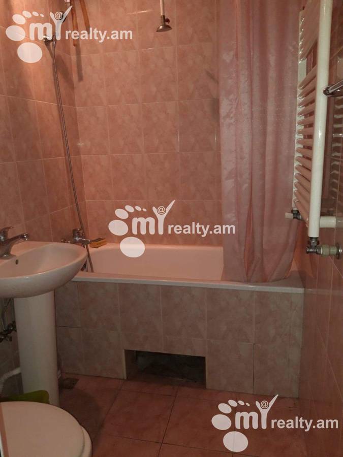 Снять 2 комнатную квартиру Сарян ул, Центр Ереван, 154533
