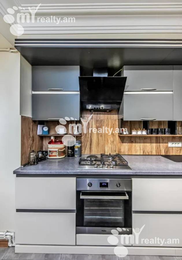 3 bedroom apartment for sale Charents St, Center Yerevan, 156486