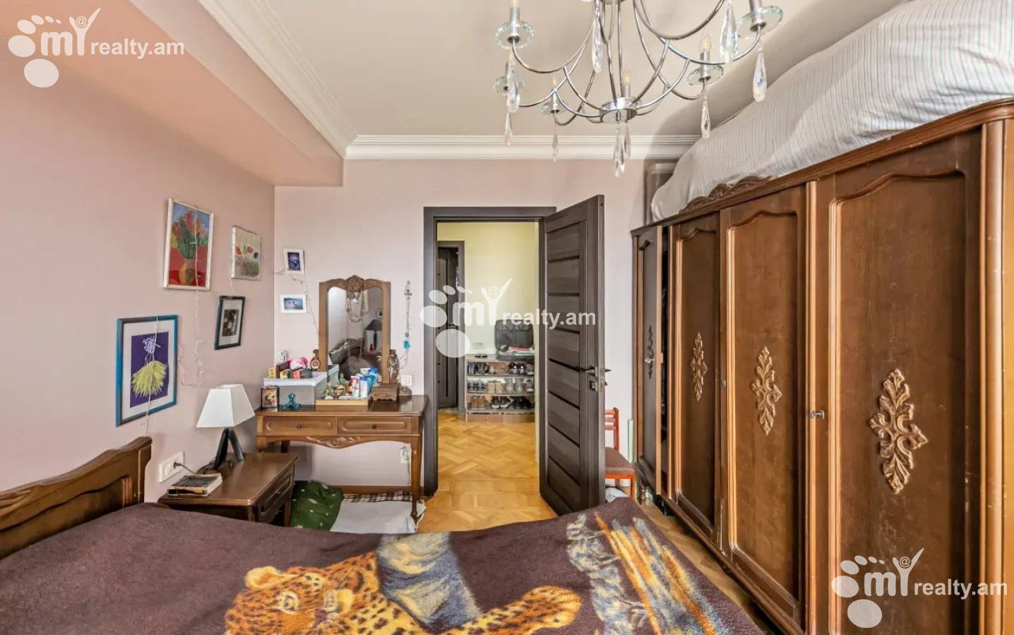 3 bedroom apartment for sale Charents St, Center Yerevan, 156486
