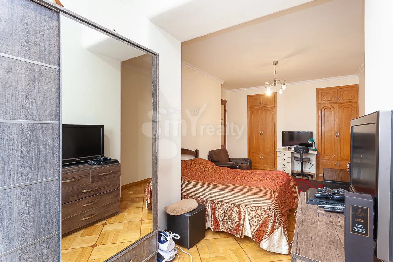 3 bedroom apartment for sale Pushkin St, Center Yerevan, 158496