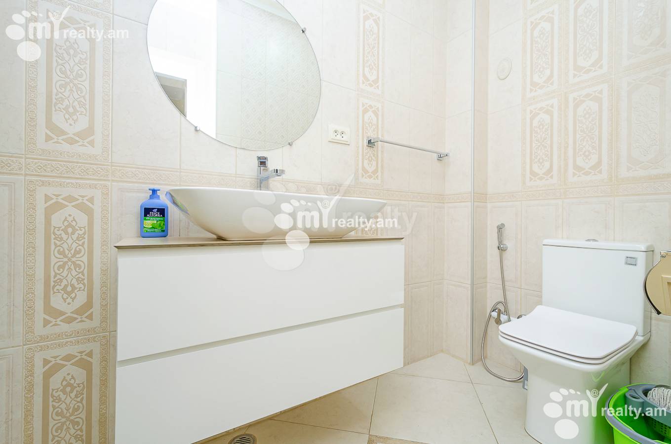 3 bedroom apartment for rent Amiryan St, Center Yerevan, 151212