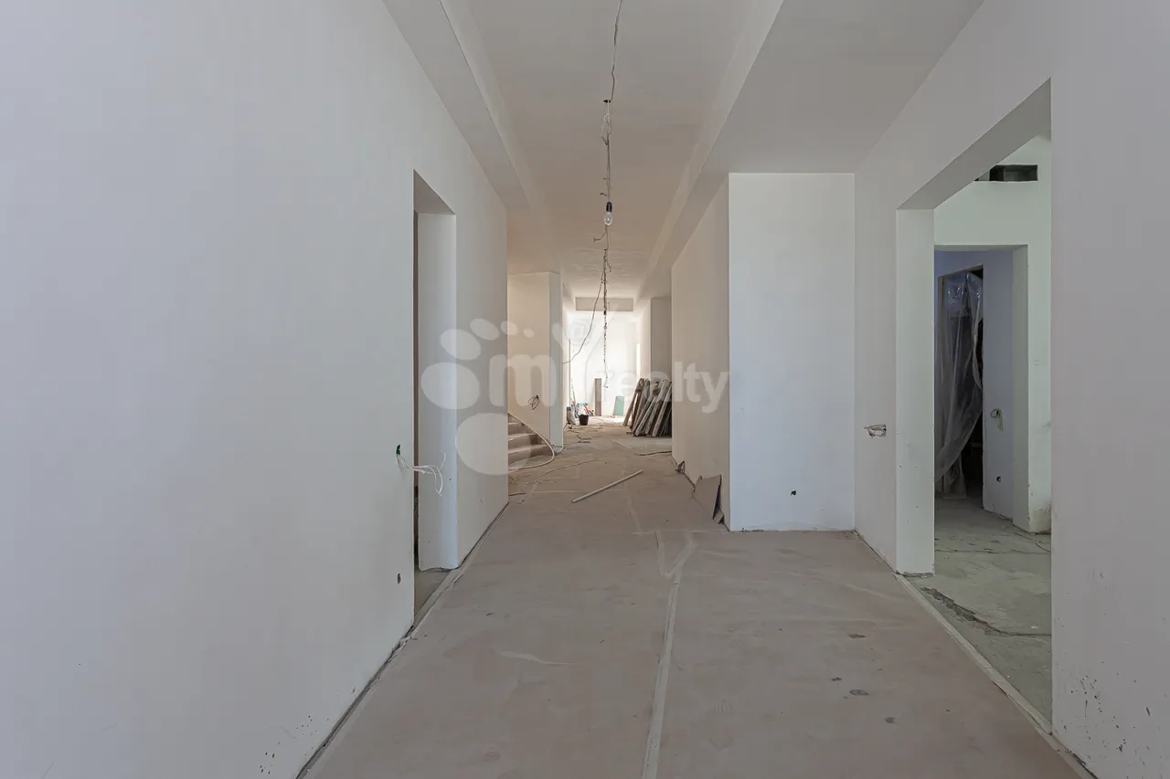 Commercial for sale خیابان داویت آنهاخت, کاناکِر – زیتون ایروان, 161708