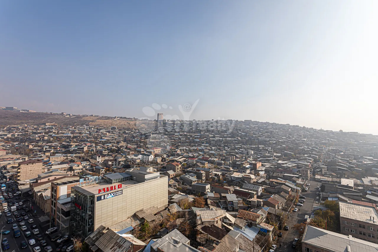 4 bedroom apartment for sale Rostom St, Center Yerevan, 158138