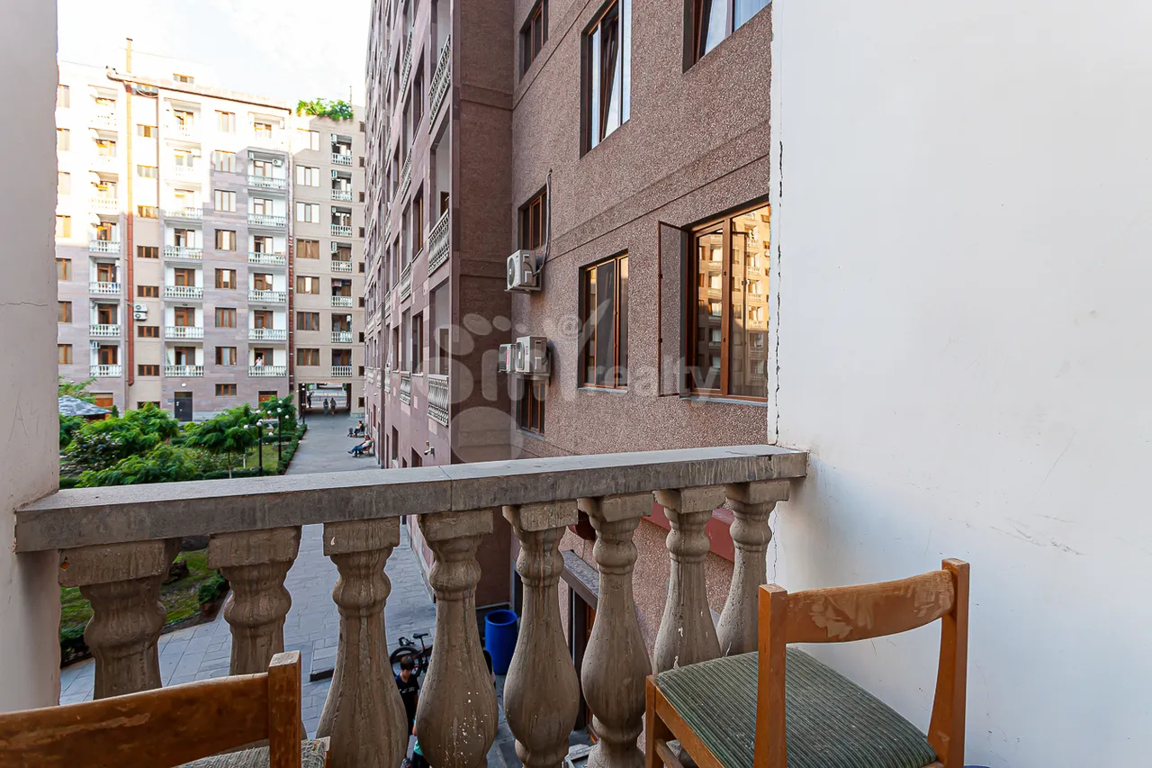 3 bedroom apartment for sale Adonts St, Arabkir Yerevan, 161342