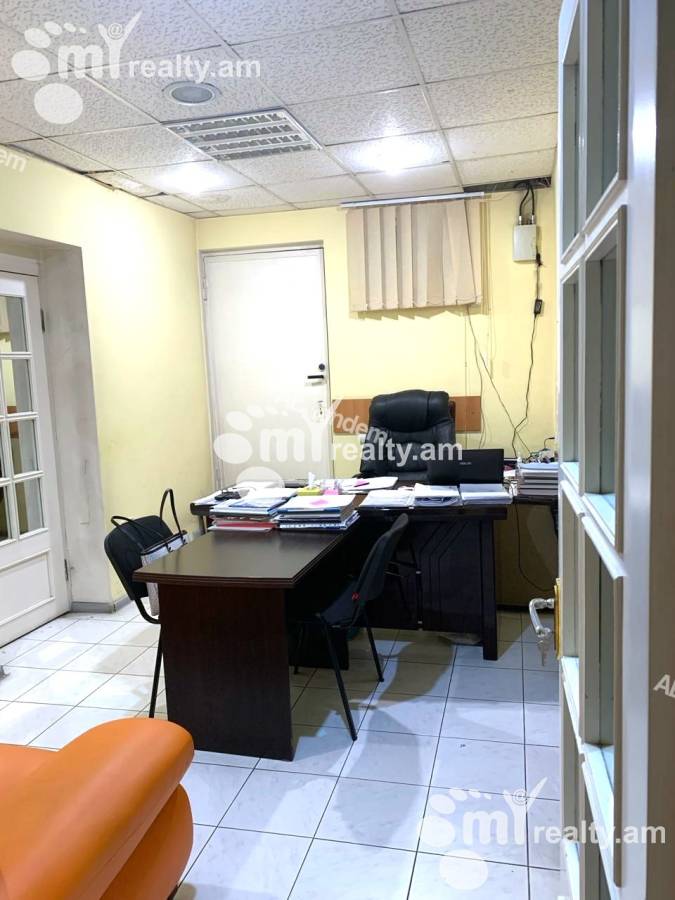 Կոմերցիոն տարածք  Ղազար Փարպեցու փող, Կենտրոն Երևան, 147137