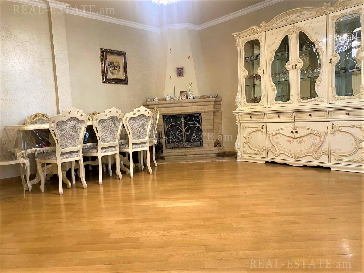 4 bedroom apartment for sale Sayat-Nova Ave, Center Yerevan, 116013