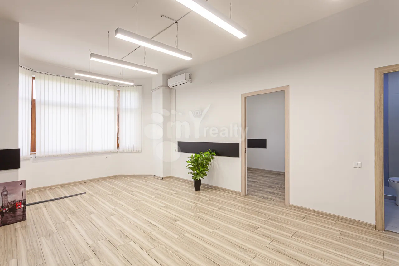 Commercial property for rent V.Papazyan St, Arabkir Yerevan, 160453