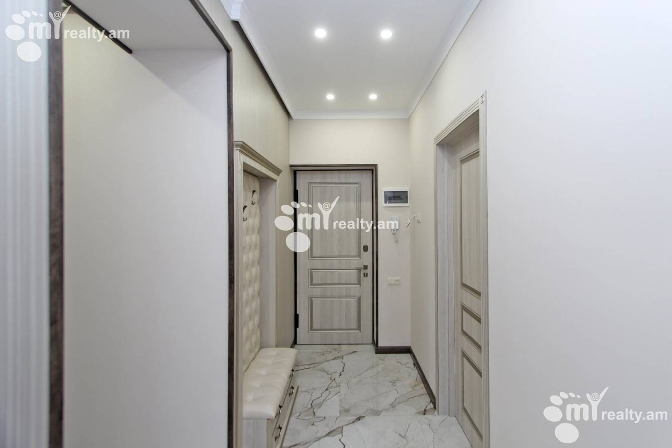 3 bedroom apartment for sale Saryan St, Center Yerevan, 140722