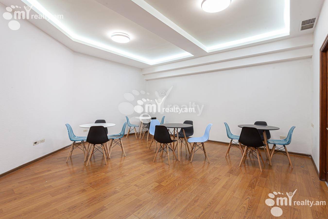 3 bedroom apartment for sale Abovyan St, Center Yerevan, 155180