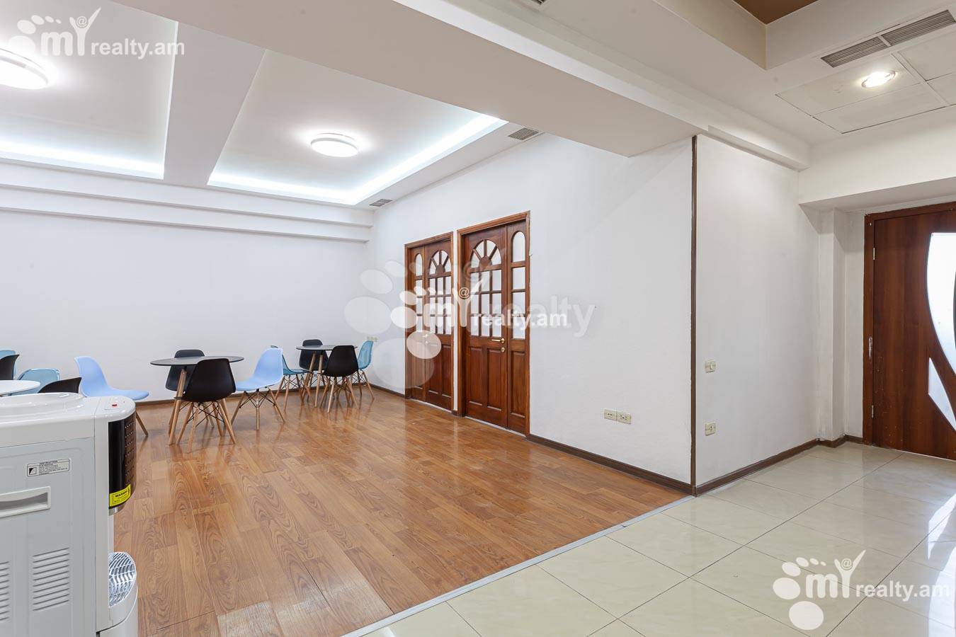 3 bedroom apartment for sale Abovyan St, Center Yerevan, 155180
