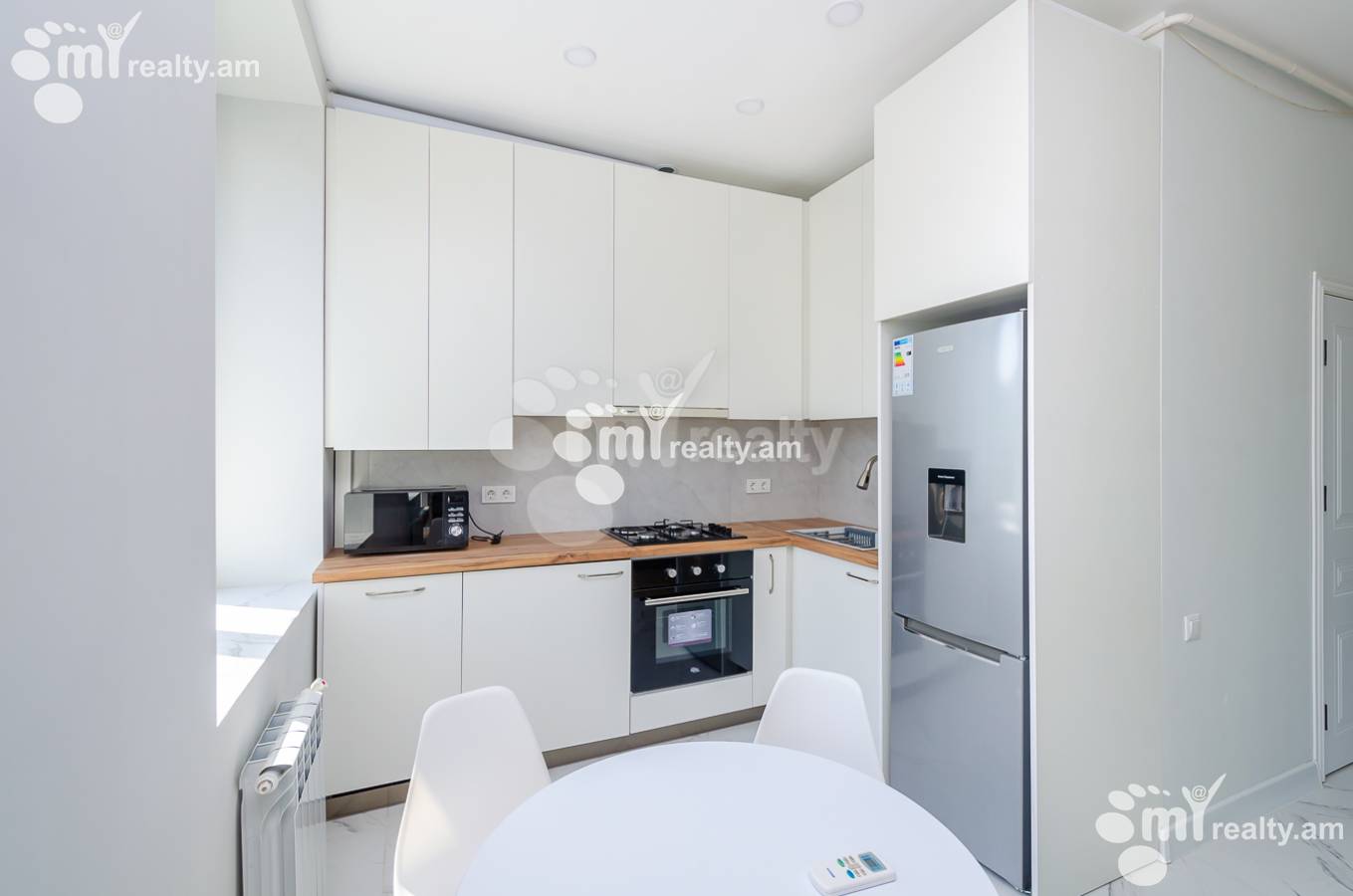 3 bedroom apartment for sale Saryan St, Center Yerevan, 152720