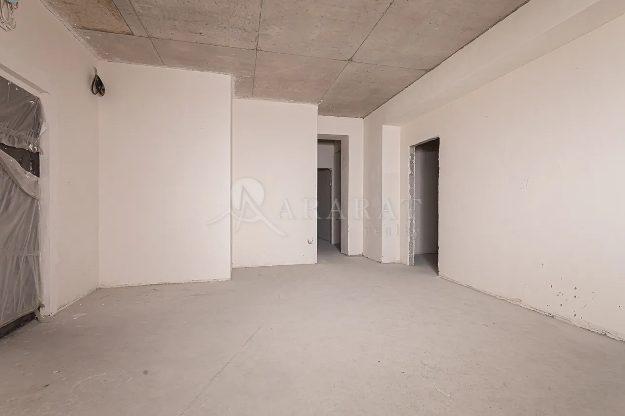 4 bedroom apartment for sale Antarayin St, Center Yerevan, 157678