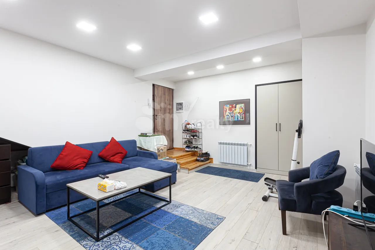 House for sale خیابان فیسکولتورنیکِر, مرکز شهر ایروان, 157326