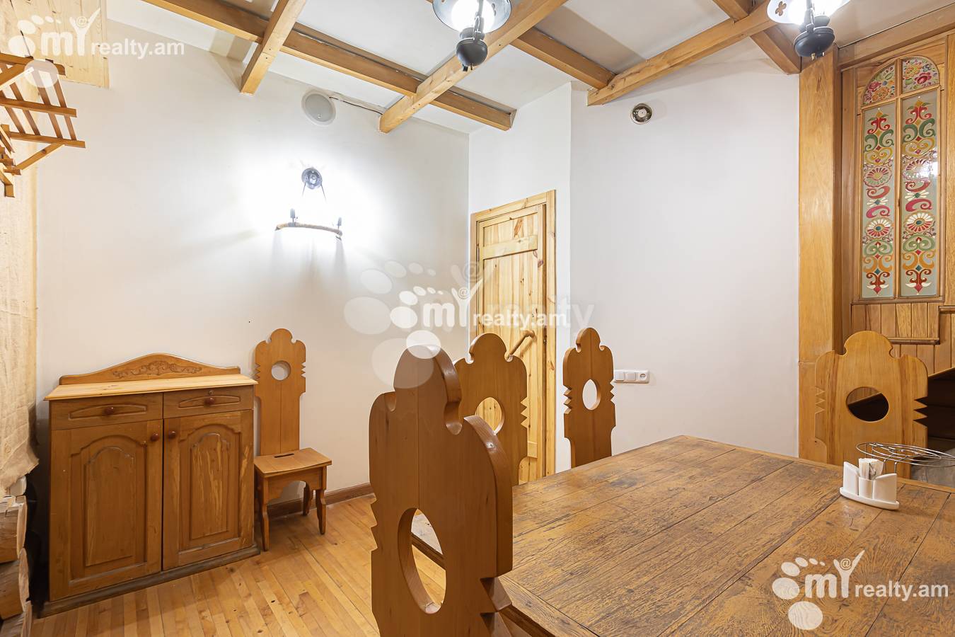 Купить коммерческoе помещение Саят-Нова пр, Центр Ереван, 156743