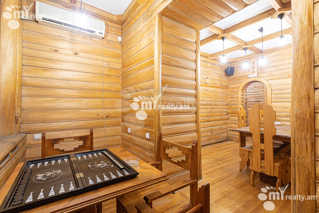 Купить коммерческoе помещение Саят-Нова пр, Центр Ереван, 156743