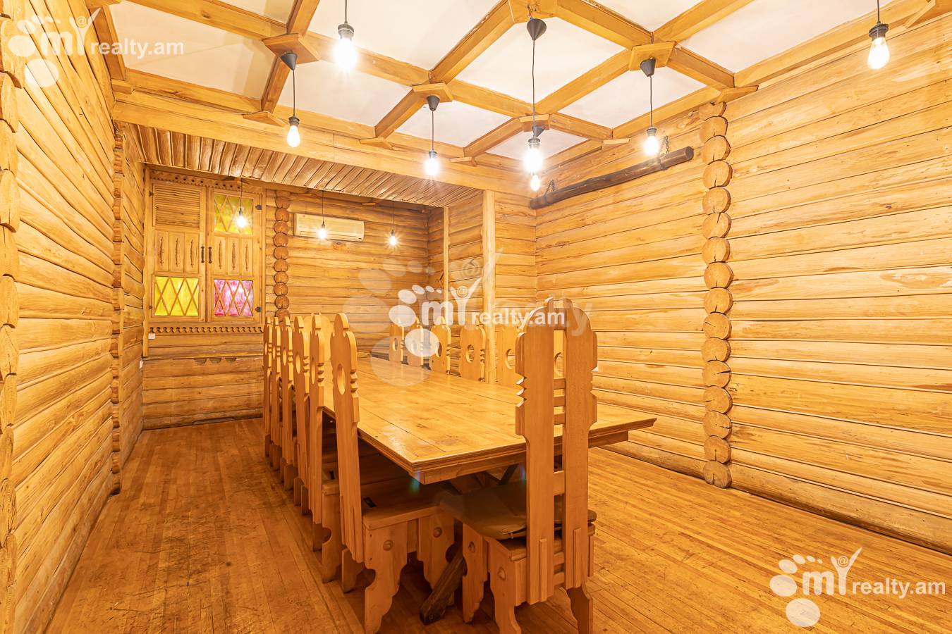 Купить коммерческoе помещение Саят-Нова пр, Центр Ереван, 156743