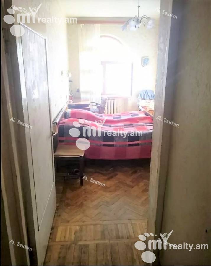 Купить 2 комнатную квартиру Московян ул, Центр Ереван, 126849