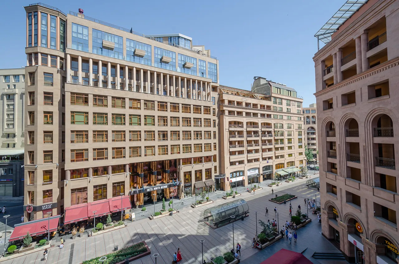3 bedroom apartment for rent Northern (Hyusisayin)  Ave, Center Yerevan, 161923