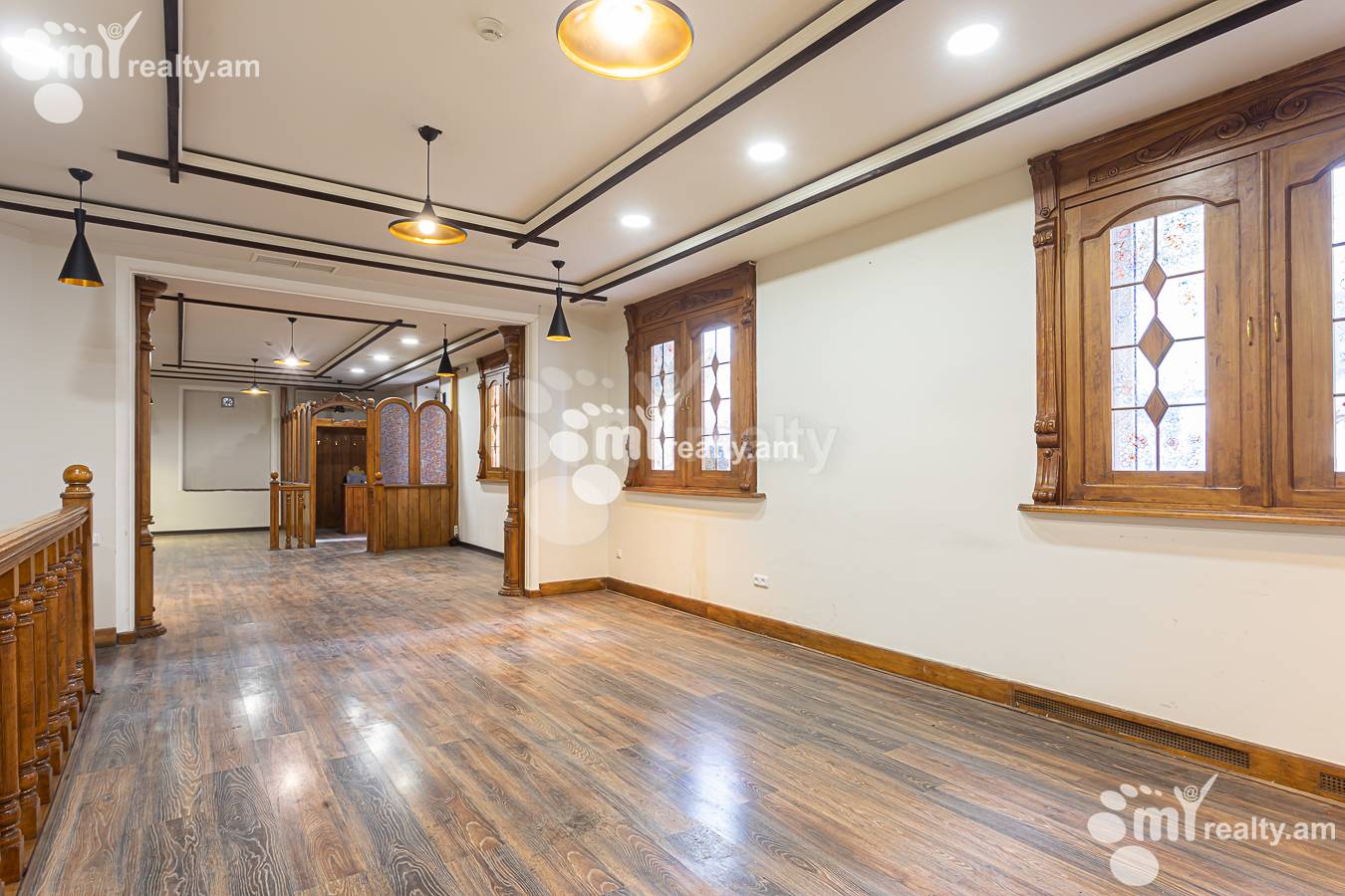 Купить коммерческoе помещение Саят-Нова пр, Центр Ереван, 156743