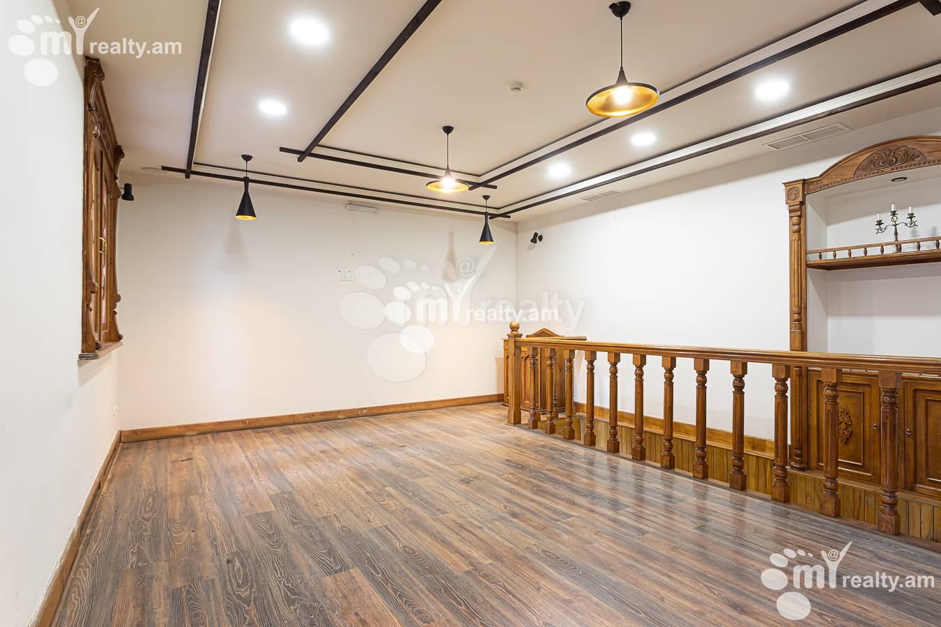 Купить коммерческoе помещение Саят-Нова пр, Центр Ереван, 156743