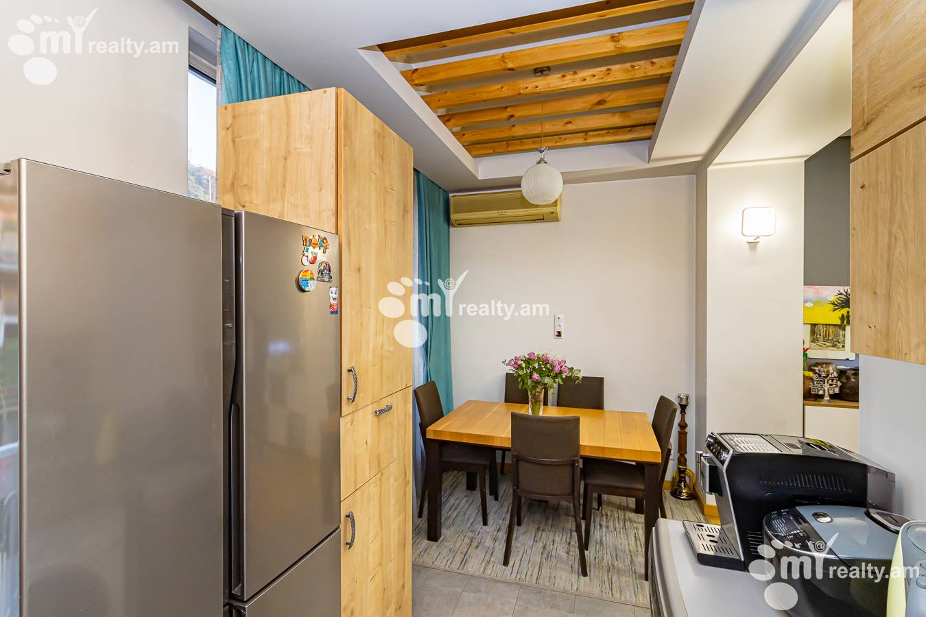 3 bedroom apartment for sale خیابان هِراتسی, مرکز شهر ایروان, 143129