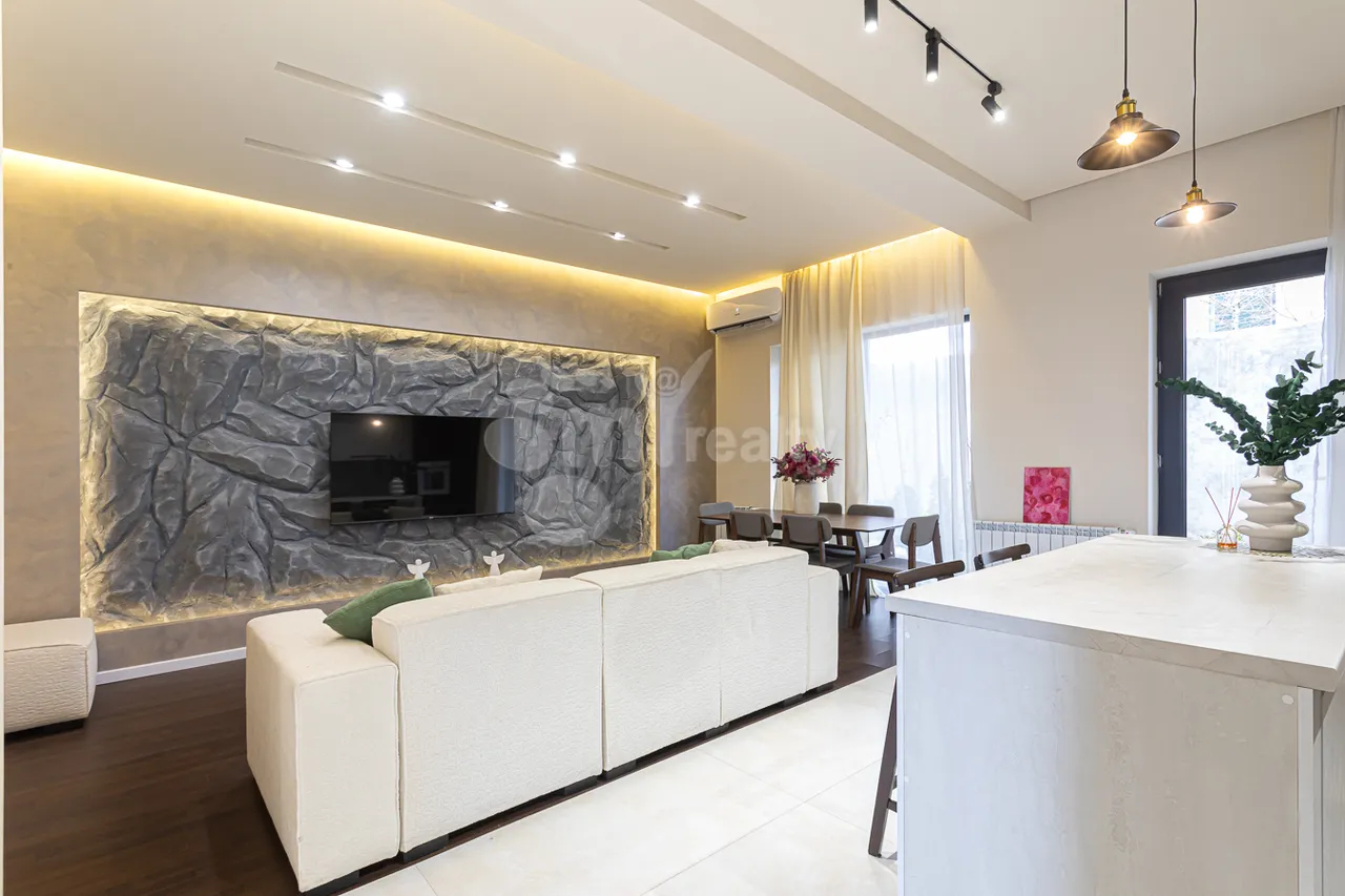 House for sale G 1 dis., Adshapnjak Yerevan, 159470