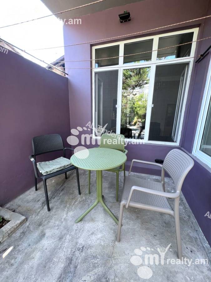 Купить дом Агюсагорцнер  ул, Центр Ереван, 153402