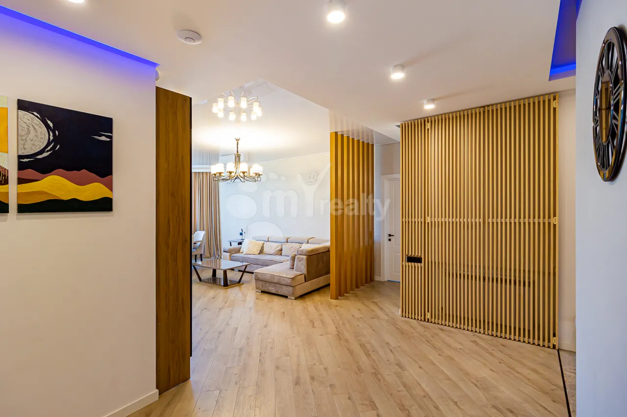 5 bedroom apartment for sale V.Papazyan St, Arabkir Yerevan, 158511