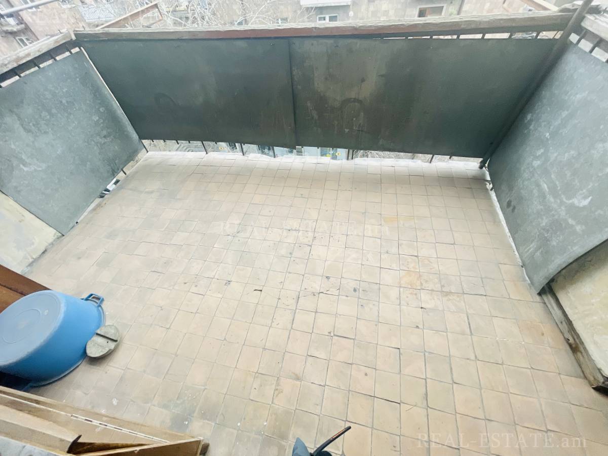 3 bedroom apartment for sale Hambardzumyan St, Arabkir Yerevan, 137940