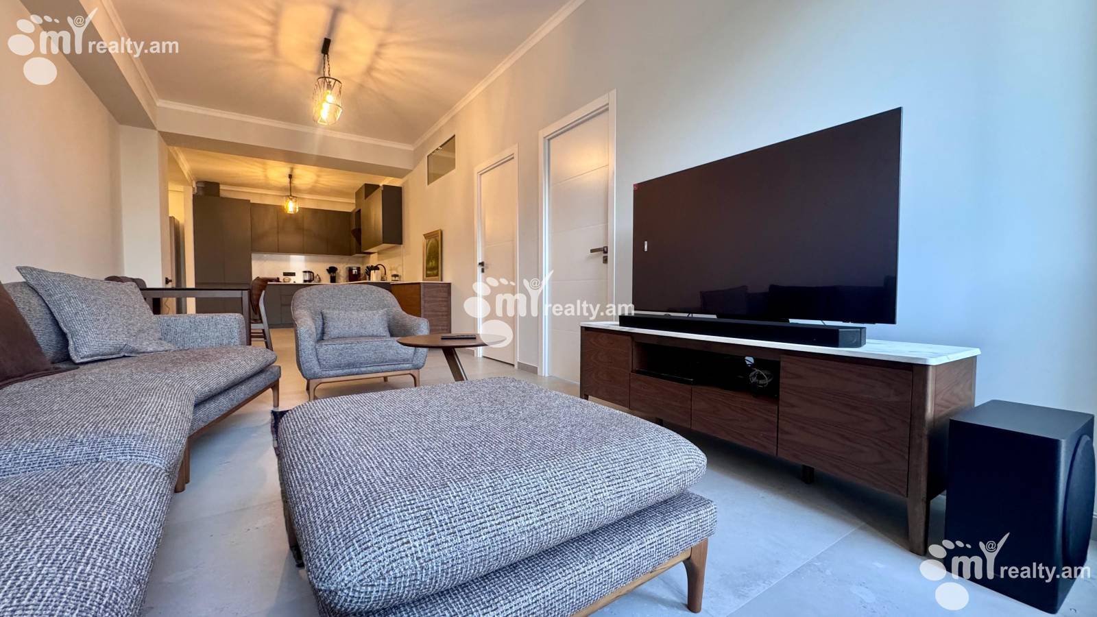 3 bedroom apartment for sale Paronyan St, Center Yerevan, 156576