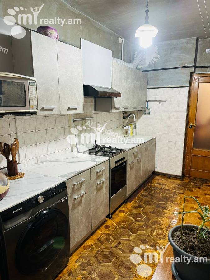 2 սենյականոց բնակարան  Ա. Խաչատրյան փող, Արաբկիր Երևան, 124635