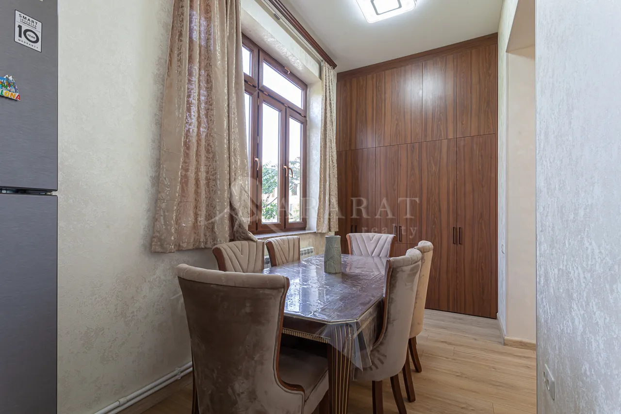 3 bedroom apartment for rent Paronyan St, Center Yerevan, 157955