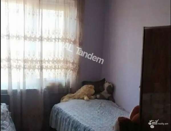 bnakaran/3-senyakanoc/Raynis+St/Kanaqer-Zeytun/Yerevan