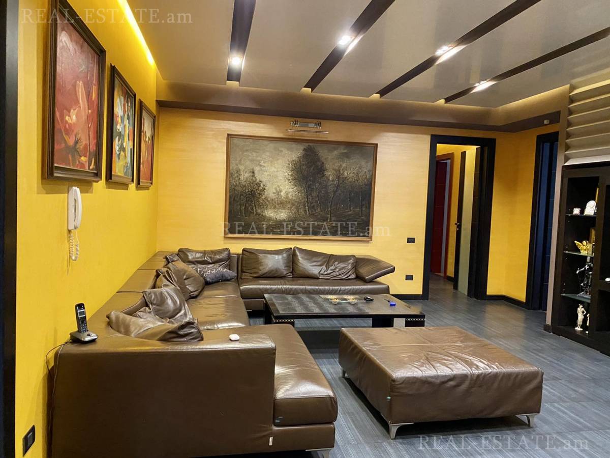 5 bedroom apartment for sale Northern(Hyusisayin)  Ave, Center Yerevan, 98628