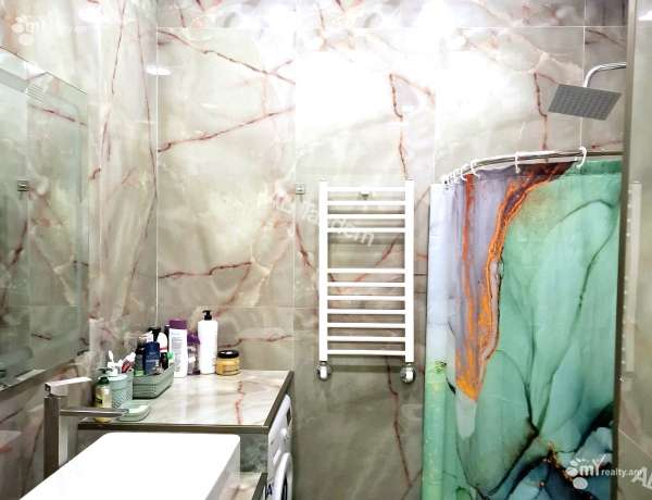 3-senyakanoc-bnakaran-vacharq-Yerevan-Arabkir